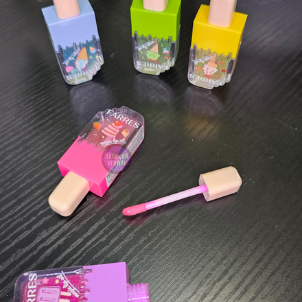 Бальзам для губ 7209 FARRES щетка Сладости 6 гр