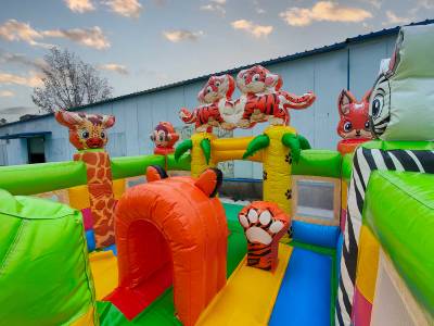 Коммерческий надувной батут «Тигриная страна 4», 8*4*5 м