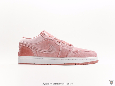 Кроссовки Nike Air Jordan 1 Low