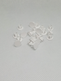 Заглушка пластиковая для отверстий белая D5 мм - 20 шт.