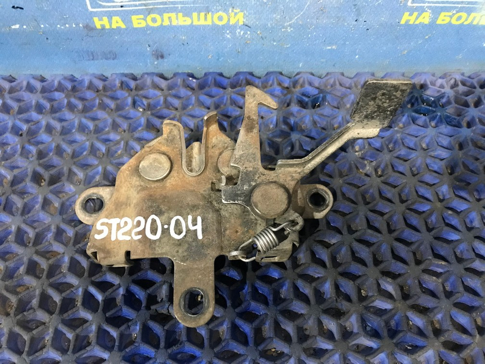 Замок капота TOYOTA AVENSIS 2001