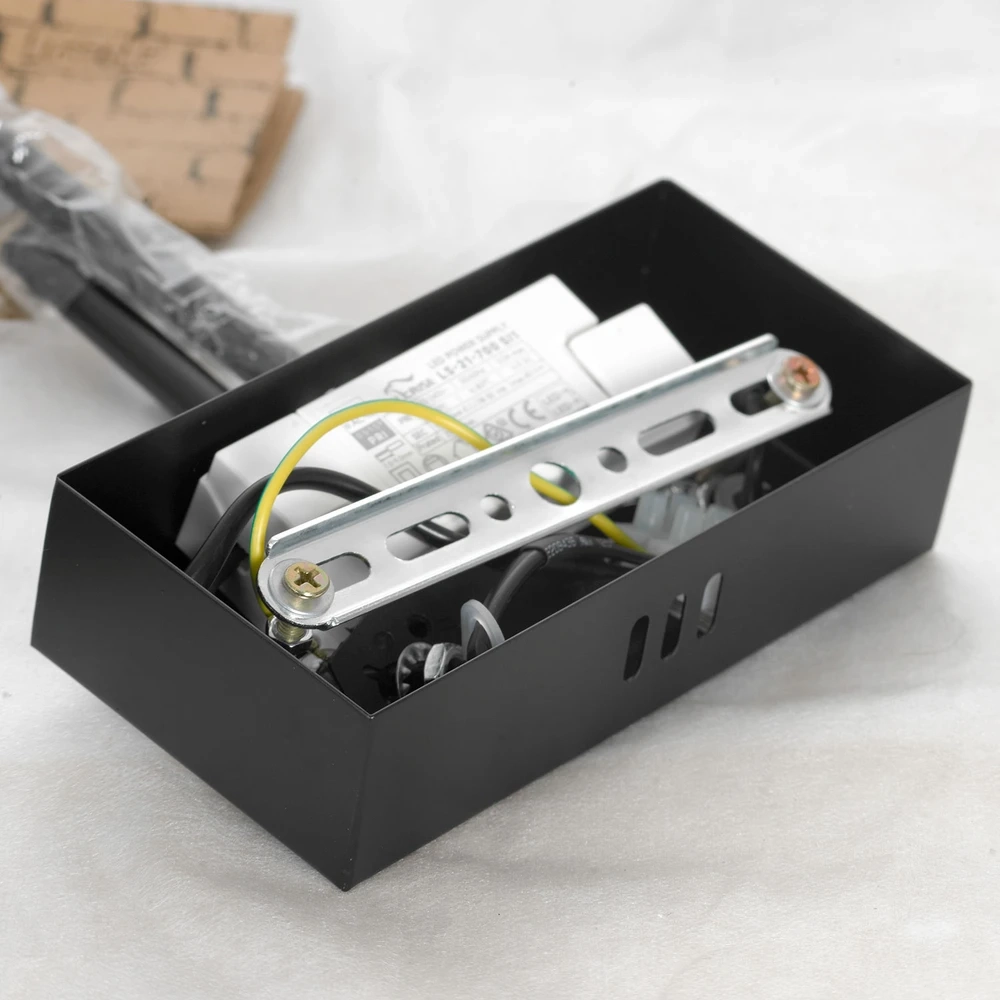 Люстра на штанге Lussole BEAUMONT LSP-7073