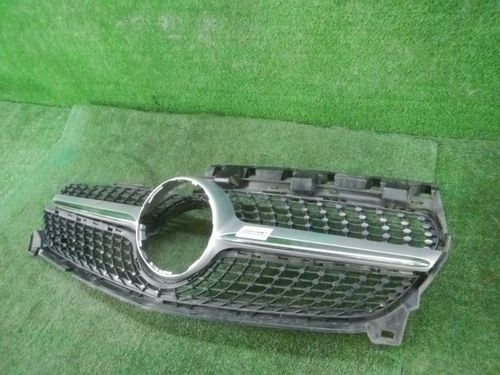 Решетка радиатора Mercedes CLA w117 (2013-2019)