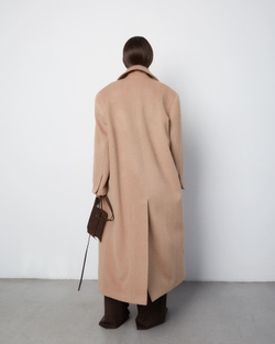 Пальто из шерсти Стелла Маккартни с поясом и кошельками карамельный