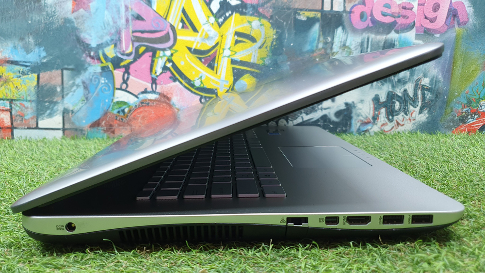 Ноутбук 17" ASUS i7/8 Gb/GTX950M 4GB/FHD/  N751JX-T7113H (90NB0842-M01260)