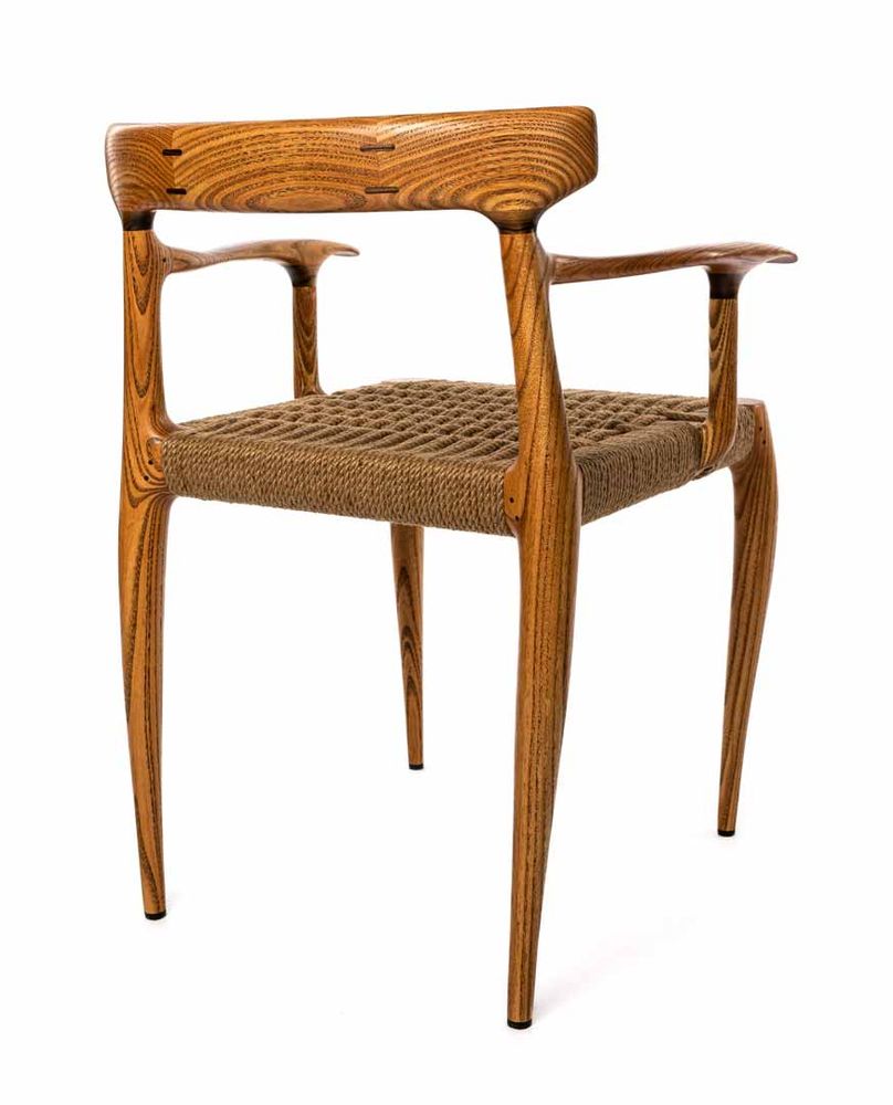 Дизайнерское кресло ручной работы с плетеным сиденьем