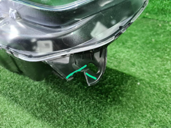 Фара правая Volvo XC40 1 (2017-2022) LED