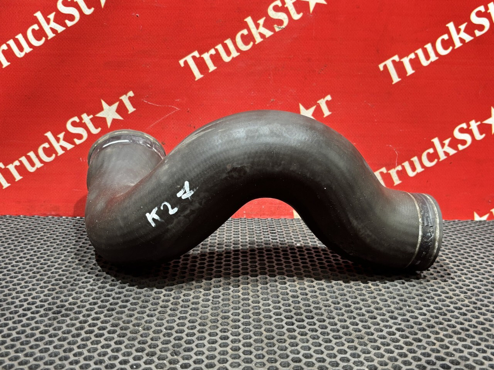 Патрубок радиатора