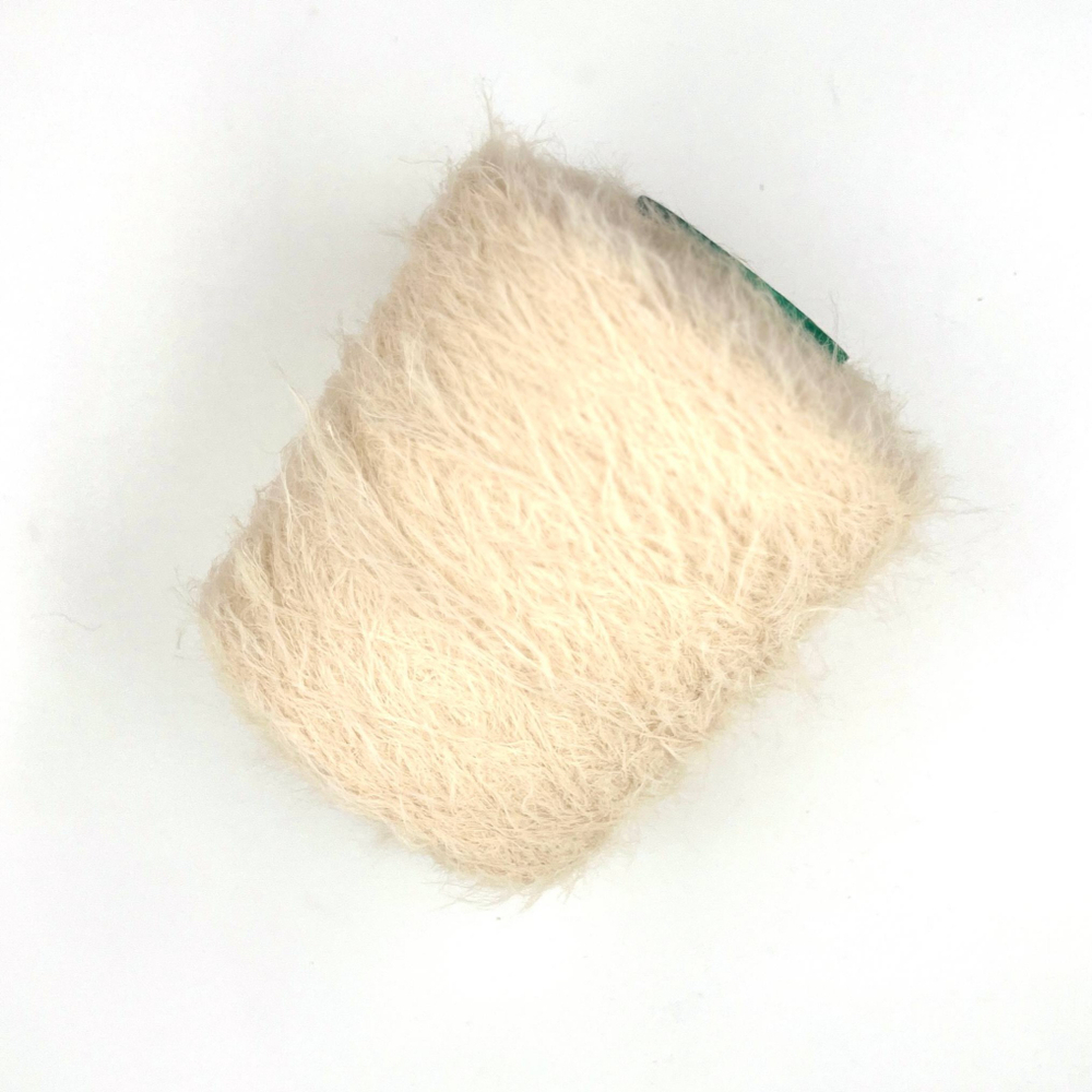 Фасонная пряжа Шелк / па, 700 м в 100 г, дамская пудра