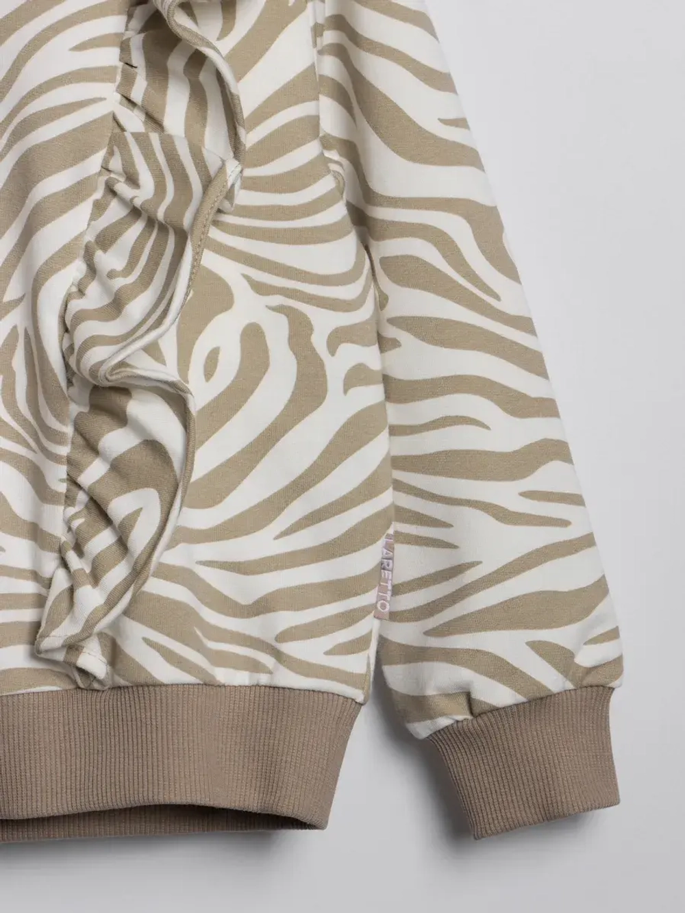 Костюм для девочки на осень