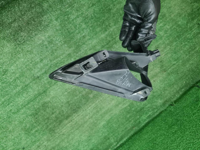 Накладка ПТФ левая Toyota LC Prado 150 (2017-2020)