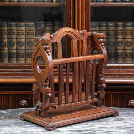 Резная газетница