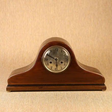 Настольные часы