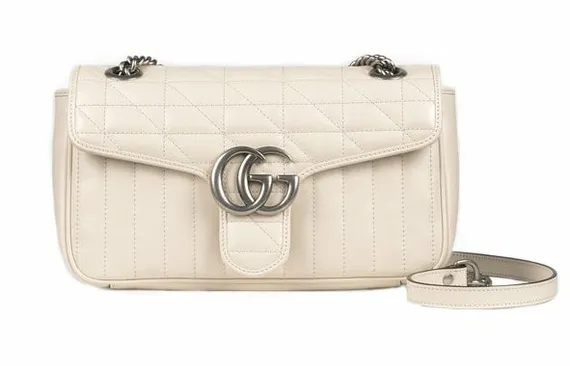 Сумка на плечо Gucci GG Marmont маленького размера белый