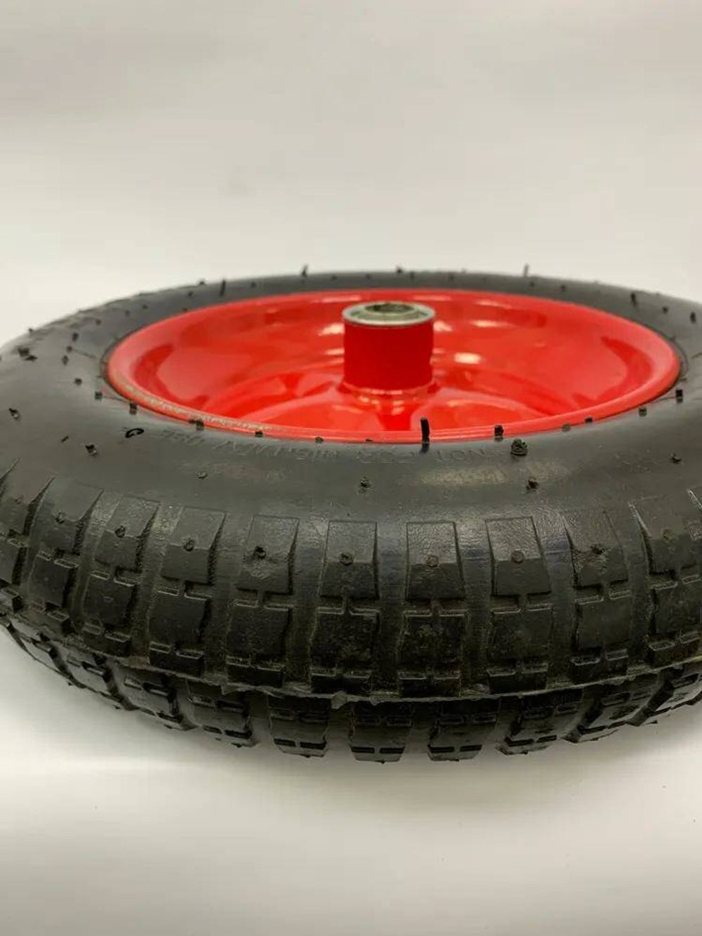 Колесо надувное для садовой тачки 3.25/3.00-8 тип1