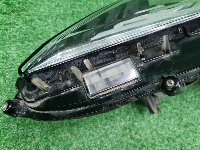 Фара левая Toyota Camry xv70 (2020-н.в.) LED