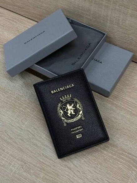 Обложка на паспорт Balenciaga