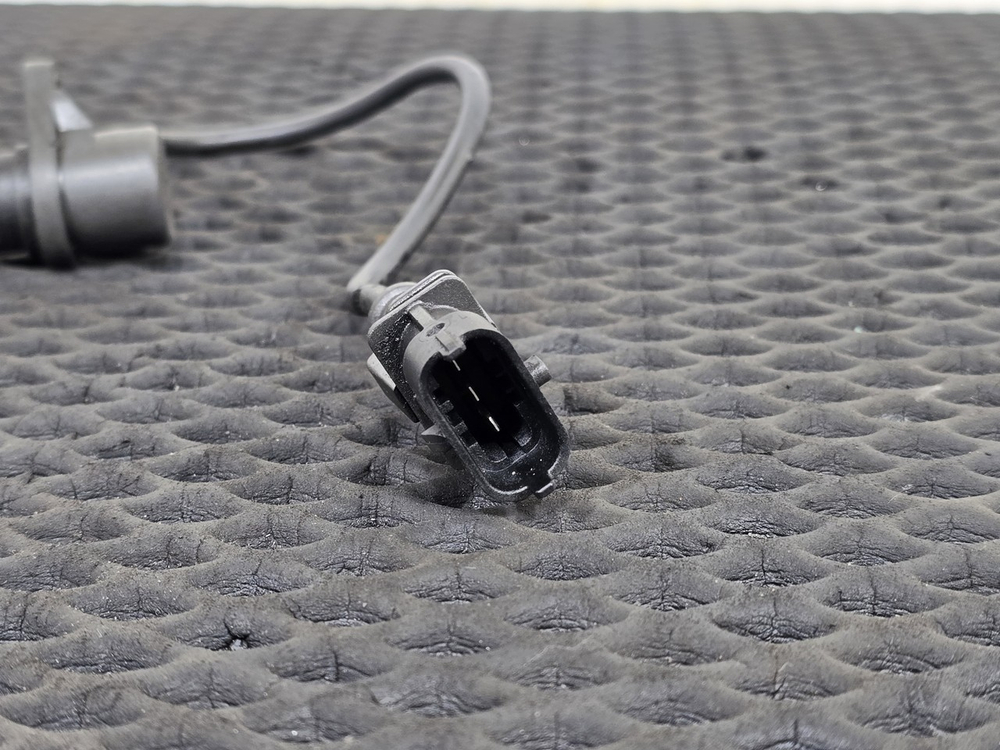 Датчик положения распредвала 2018г.