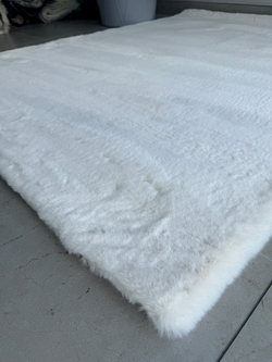 Ковер меховой имитация кроличьего меха