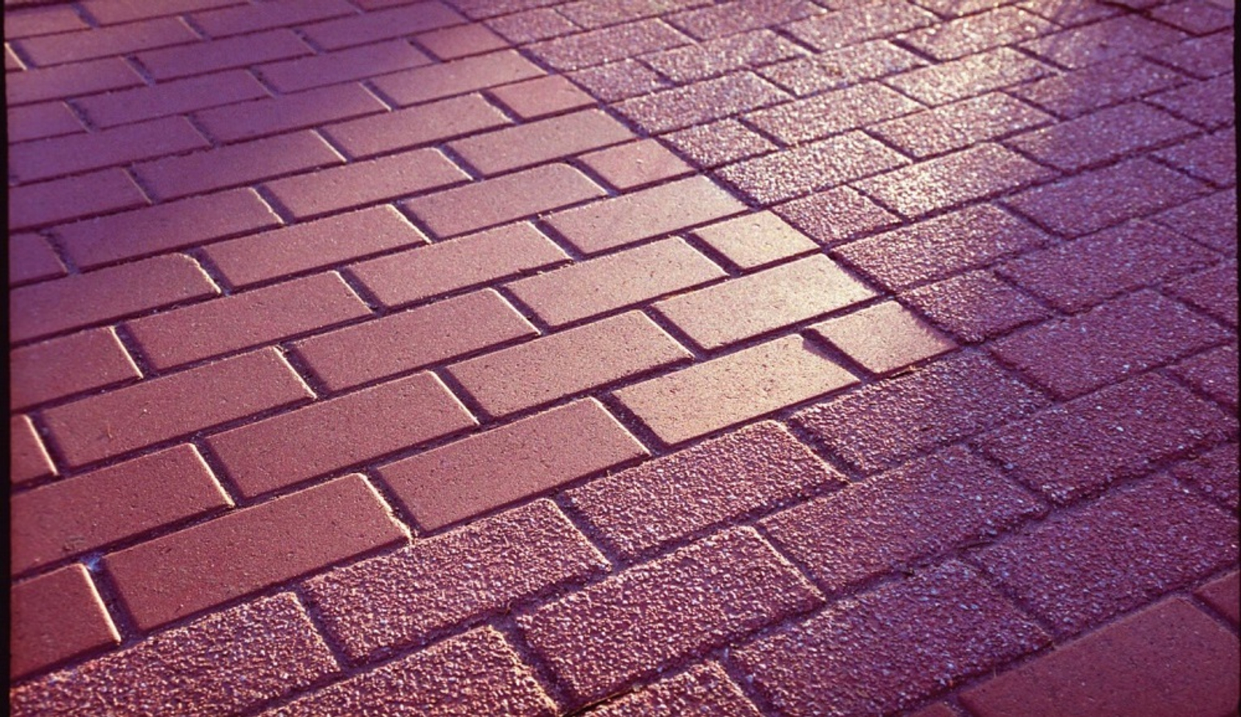 Как сэкономить при покупке тротуарной плитки, не рискуя ее качеством