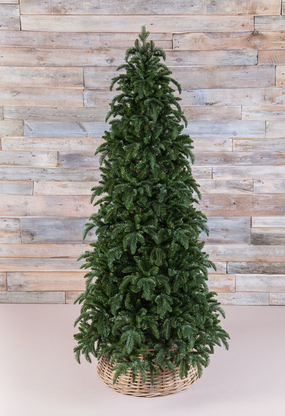 Ель Нормандия Стройная 260см темно-зеленая Triumph Tree