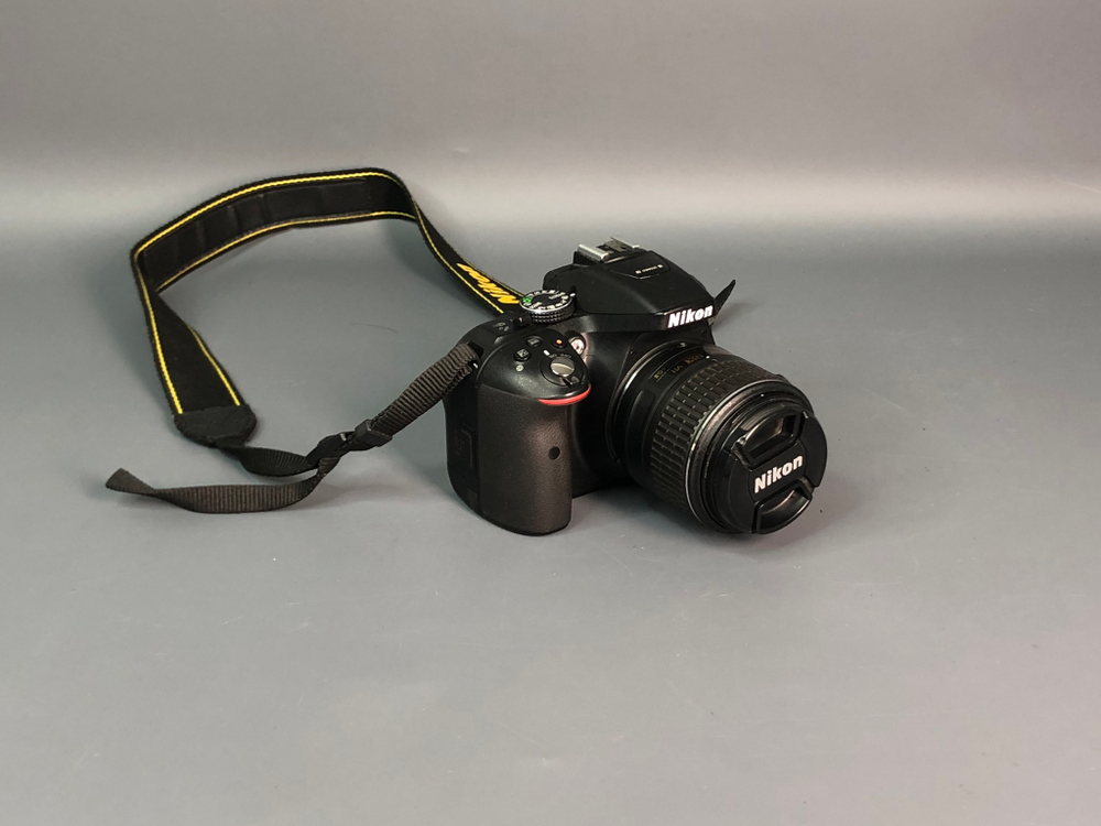 Nikon D5300 + 18-55mm 3.5-5.6GII VR 11.000 кадров