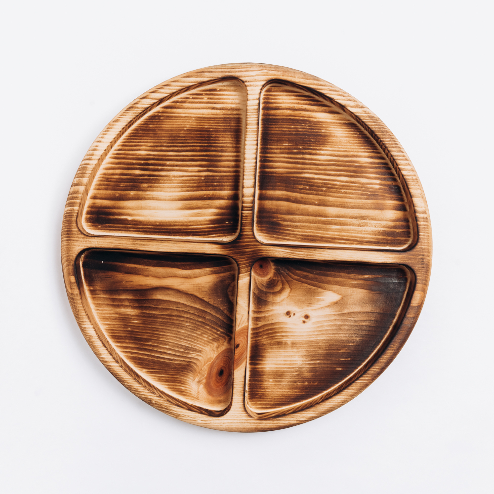 Деревянная менажница из кедра для подачи блюд и закусок