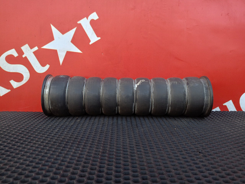 Патрубок интеркулера