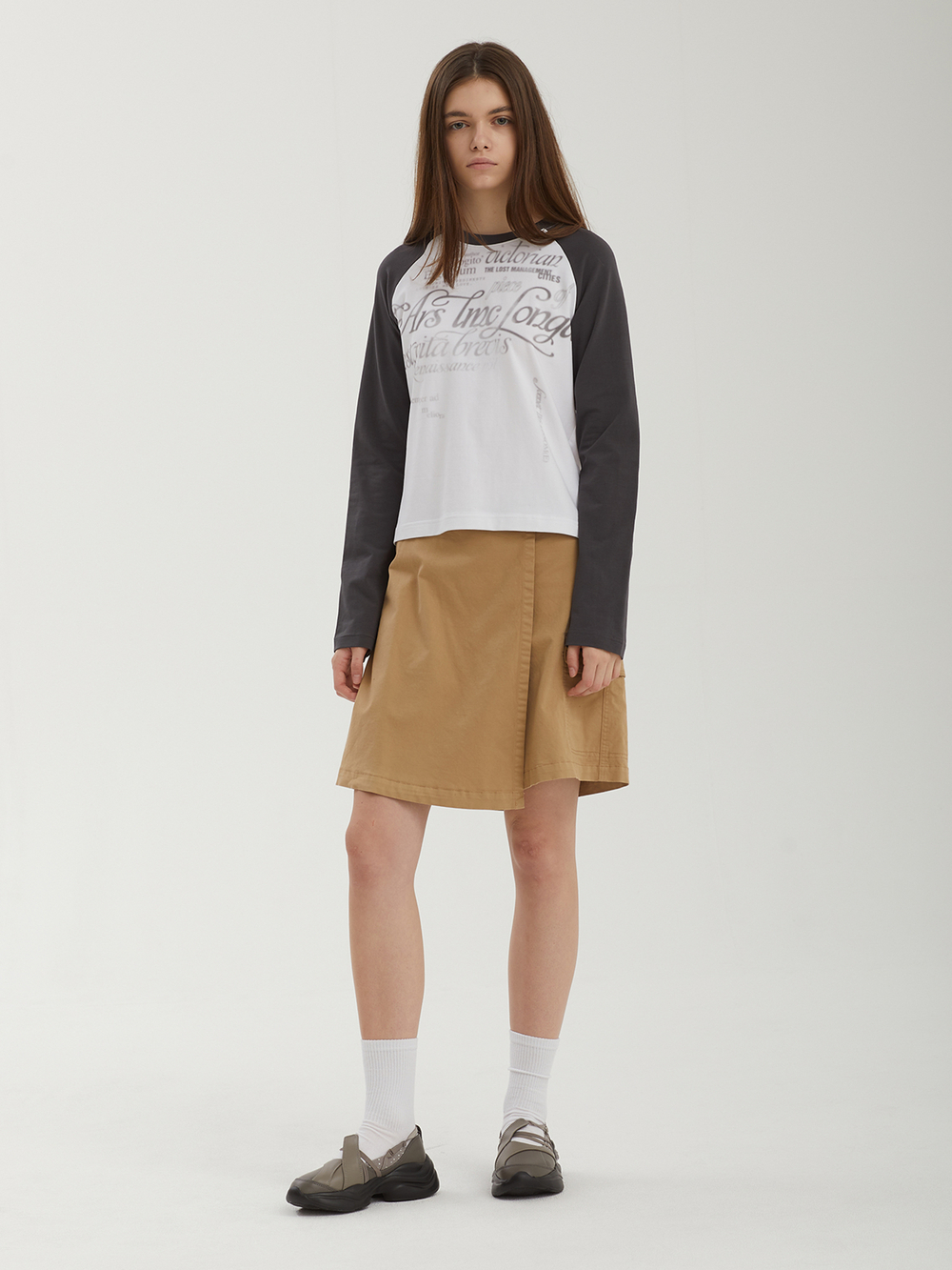 Женский Лонгслив Gradation Lettering Raglan