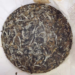 0994к Чай прессованный белый "ЛиДа, Лао Бай Ча" (357гр)