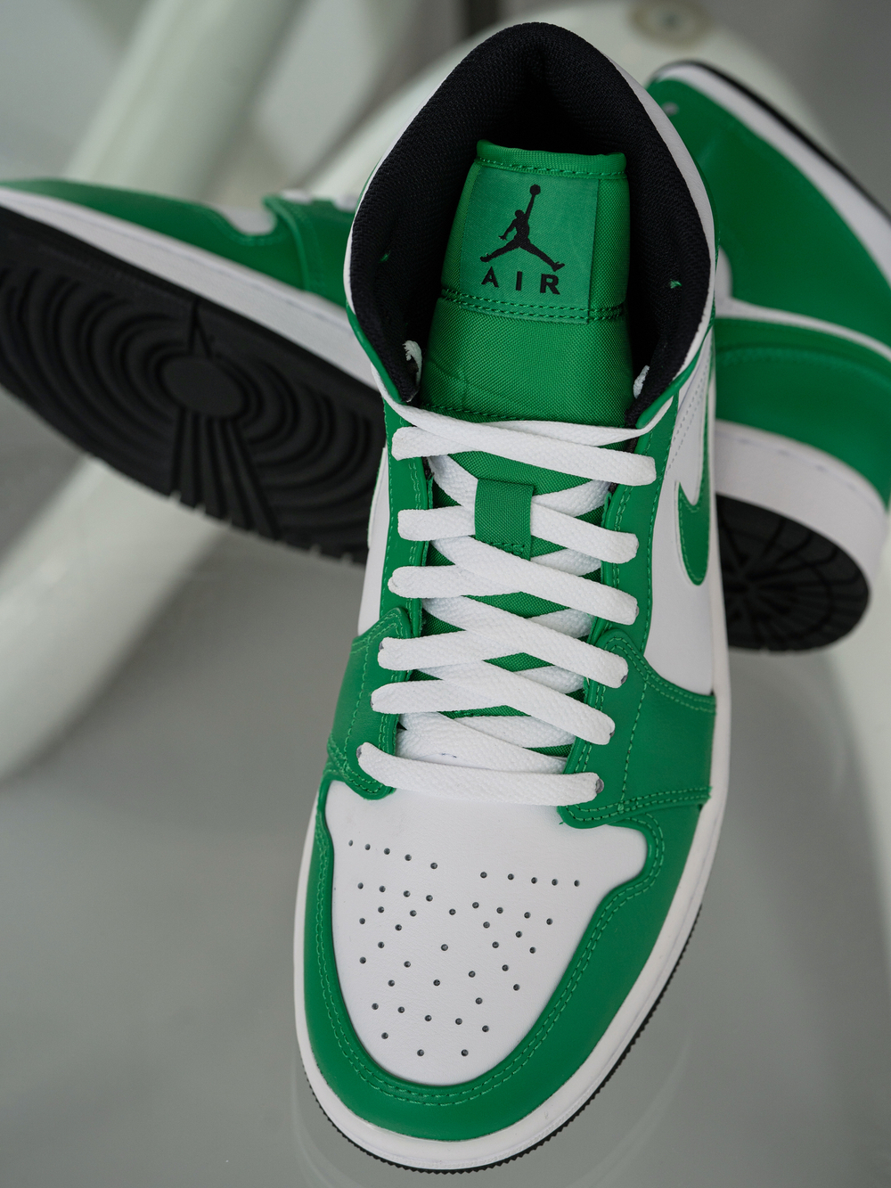 Nike Air Jordan 1 Mid Mens Lucky Green
