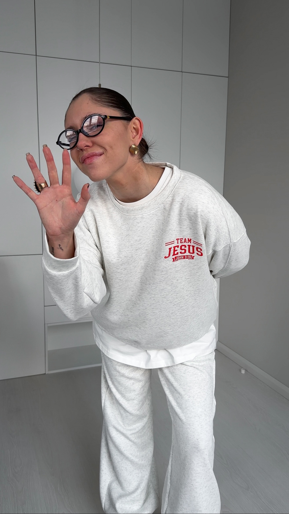 Костюм спортивный с круглым воротом