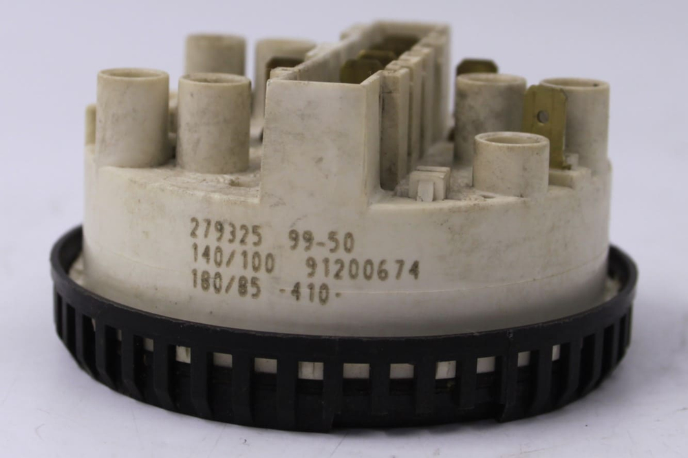 Датчик уровня воды (прессостат) 279325 91200674 стиральной машины Candy