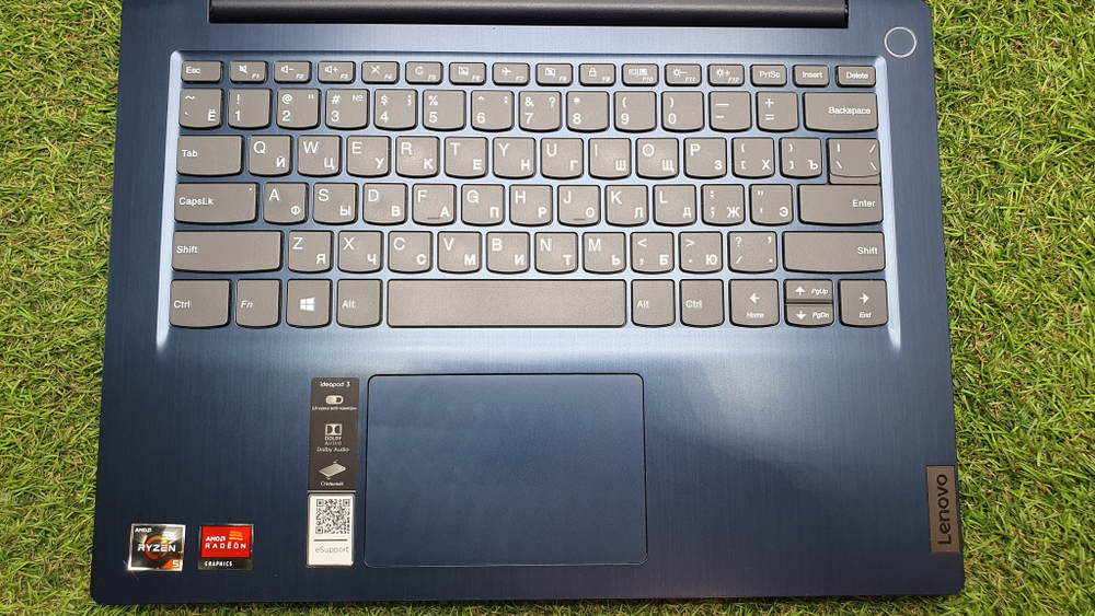 Ноутбук Lenovo Ryzen 5/8 Gb/FHD/IdeaPad 3 14ADA05 [81w000vkru]/Windows 10