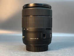 Canon EF-S 18-135mm 3.5-5.6 IS USM