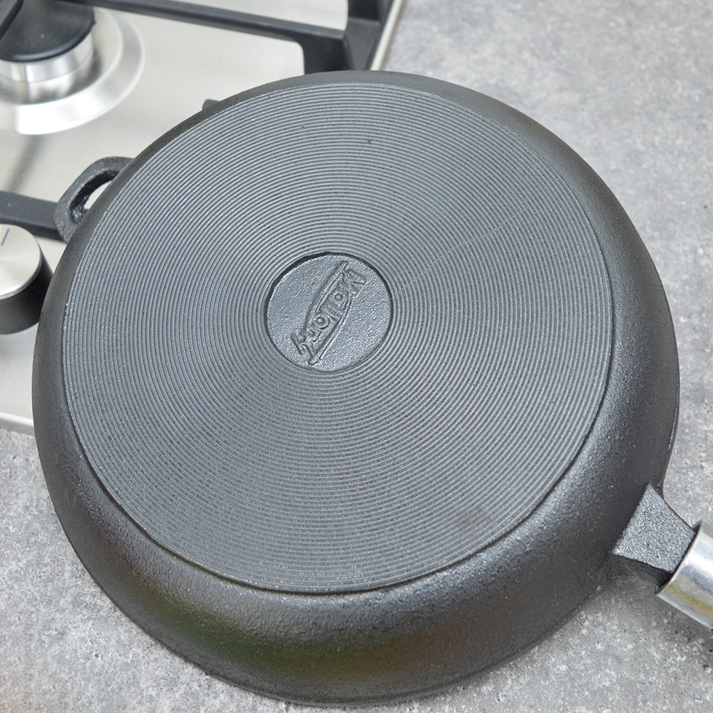 Сковорода 22см чугунная с деревянной ручкой CIF22-W