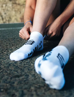 Носки V4 Run Low White/Black