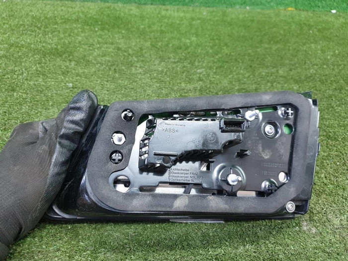 Фонарь левый внутренний BMW 5er G30 (2020-2023)