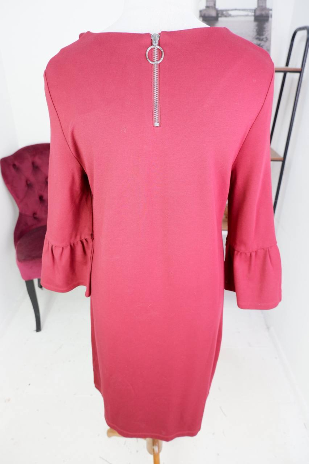 Платье Oui для офиса, маркировка 38, визуально на 44 размер