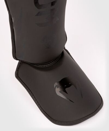 Щитки детские Venum Challenger Black/Black