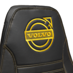 Чехлы VOLVO FH-13 после 2018 года: 2 высоких сиденья, ремни от стоек сиденья (нет вырезов под ремень) (экокожа, черный, желтая вставка)