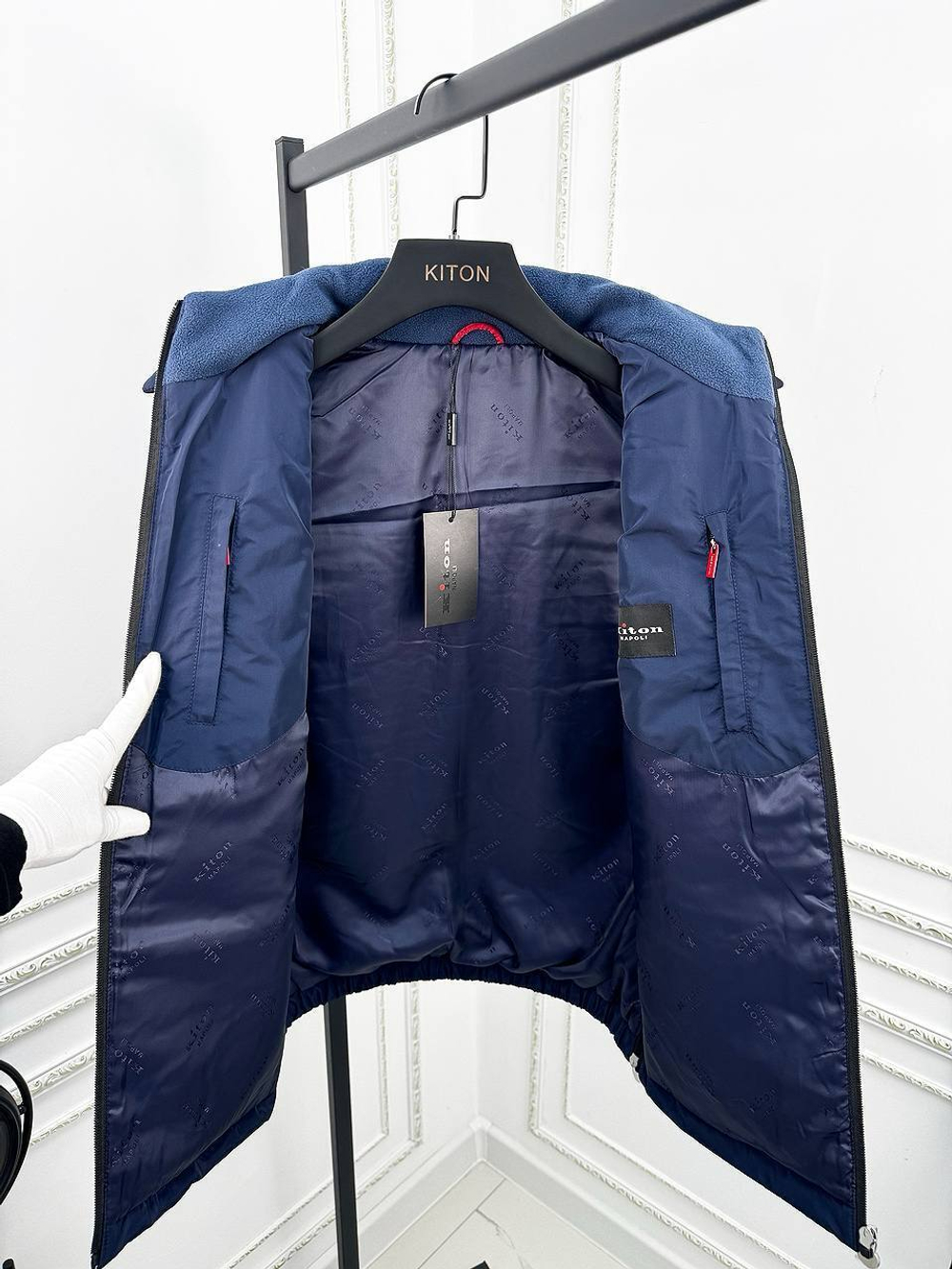 Безрукавка Kiton