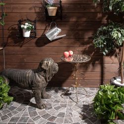 Садовая скульптура Сэр Ватсон в костюме