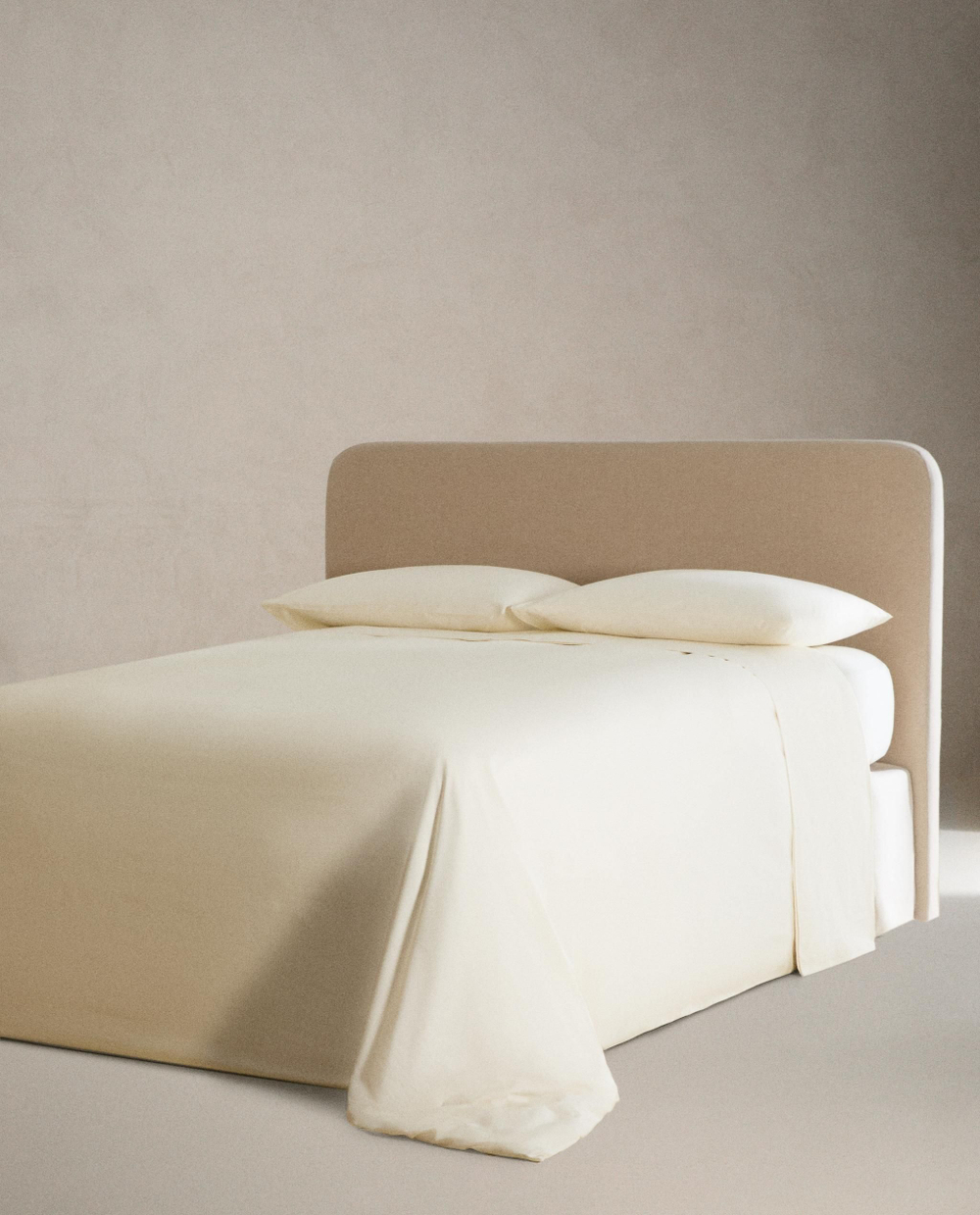Zara Home - Простыня с ситцевой резинкой, высота 40 см (вес 200 нитей), ванильный, 180х200х40 см