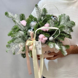 «Полярная звезда» композиция из ели ( нобилиса) и хлопка