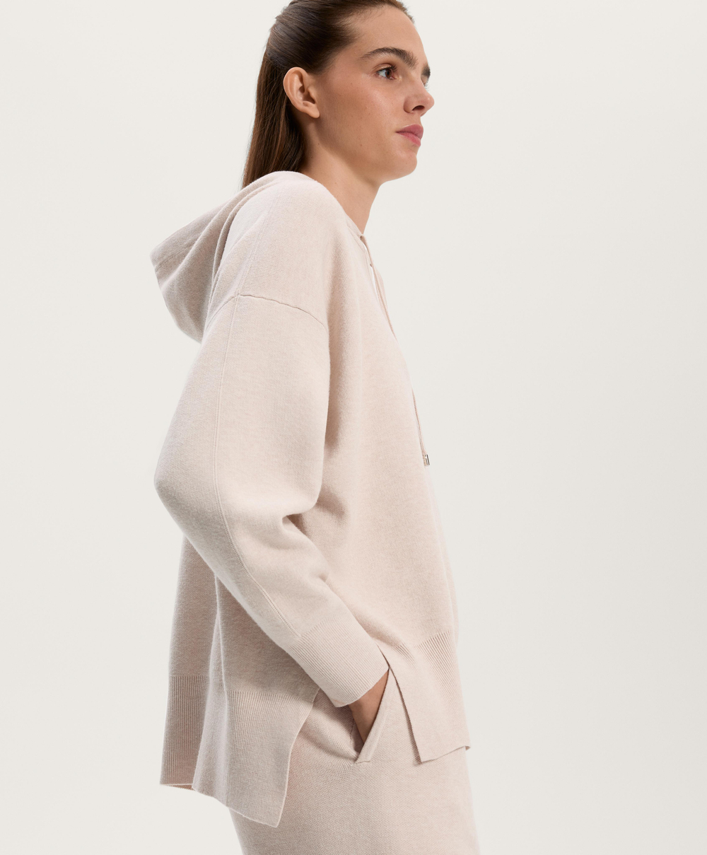 Oysho Длинный вязаный джемпер с капюшоном, каменный