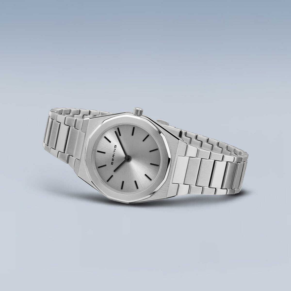 Женские наручные часы Bering 19632-700