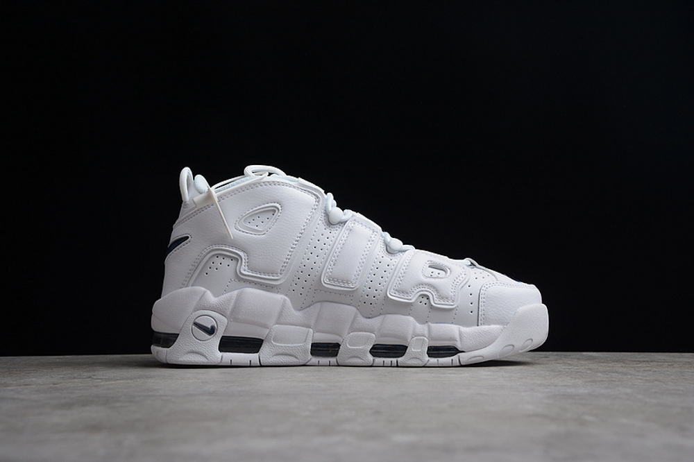 Air more uptempo bianche hotsell