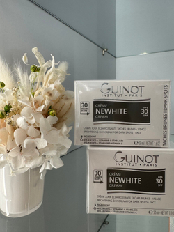 Дневной осветляющий крем для сияния кожи Guinot Crème Newhite SPF 30 50 ml