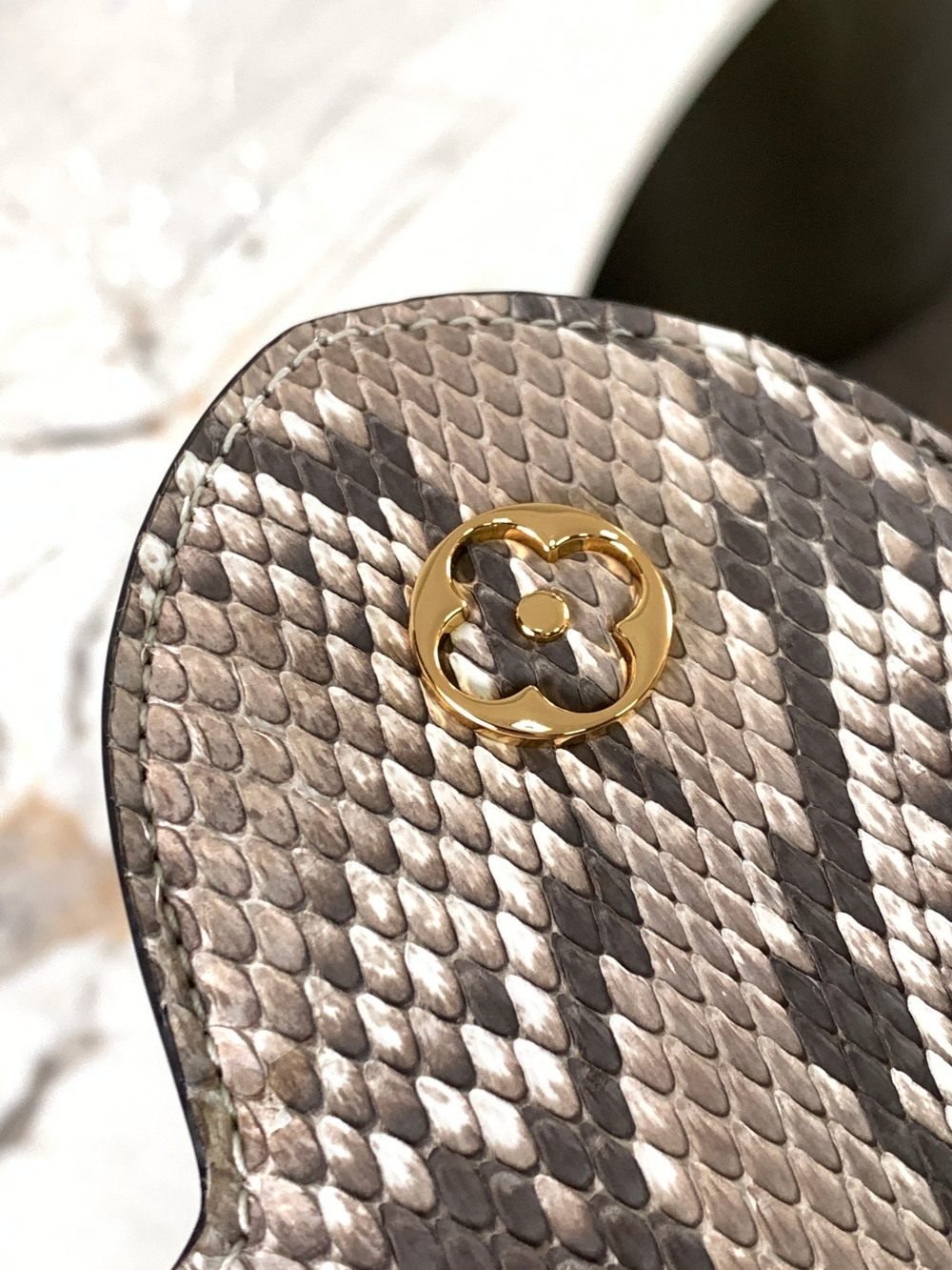 Louis Vuitton Capucines BB